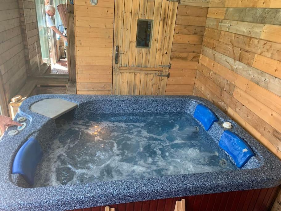 Family Holiday Home Blackpool Luaran gambar