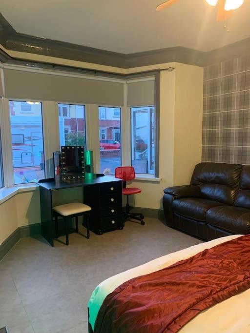 Family Holiday Home Blackpool Luaran gambar