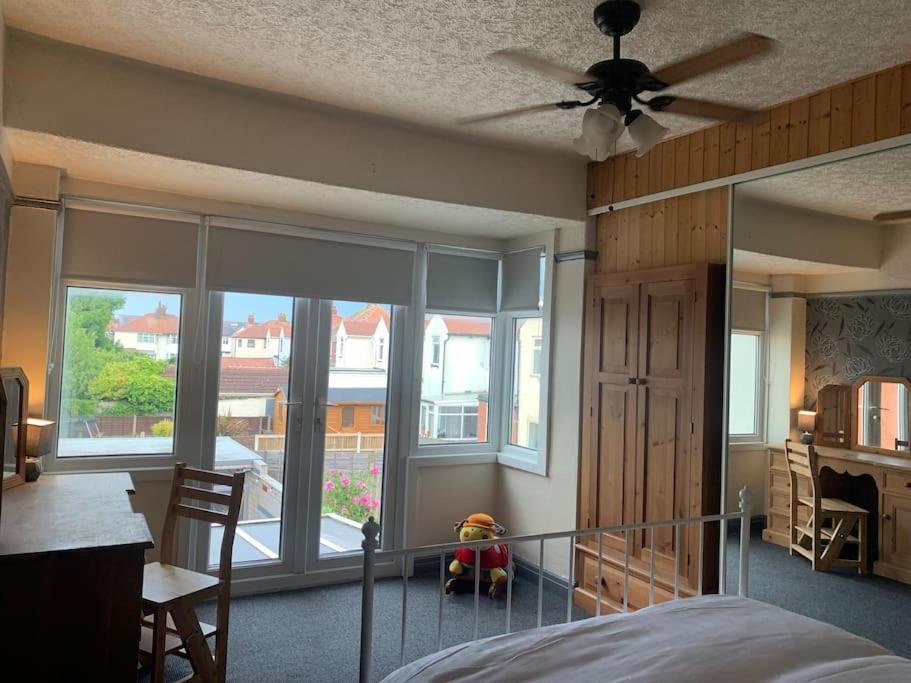 Family Holiday Home Blackpool Luaran gambar