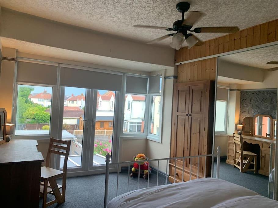 Family Holiday Home Blackpool Luaran gambar